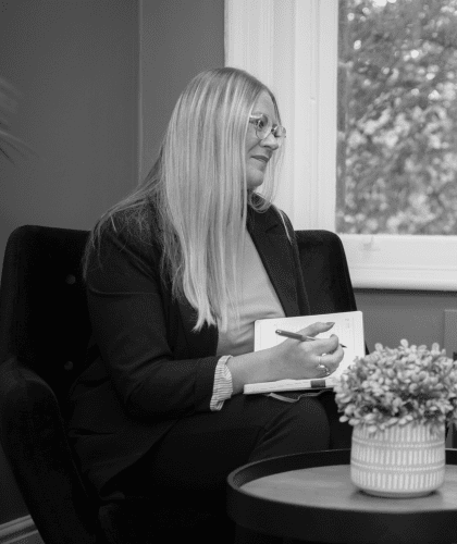Fiona Milne - Office Support and Sales Consultant 