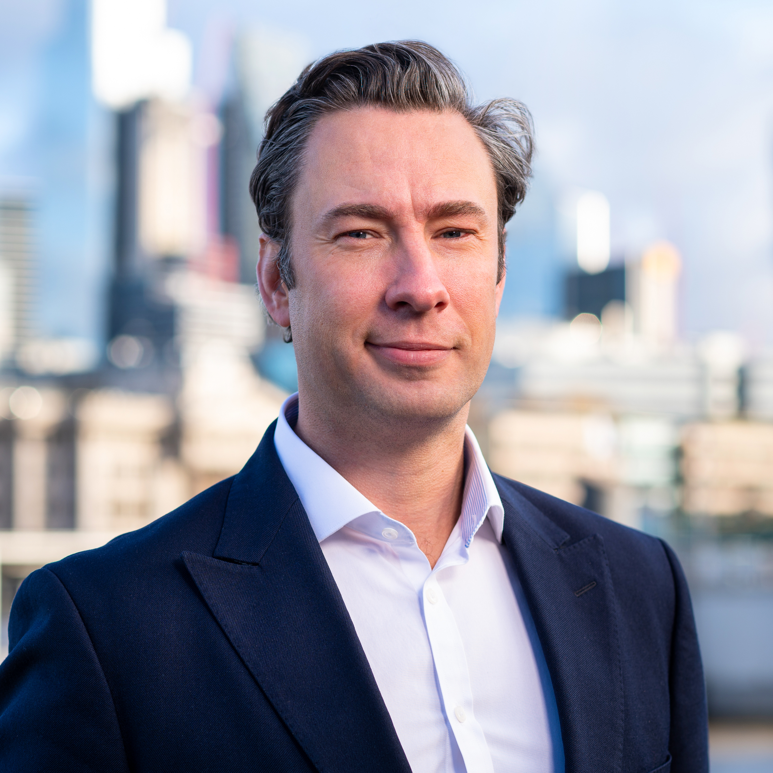 headshot of jonathan skerrett director at rutherford a hedge fund compliance recruitment firm