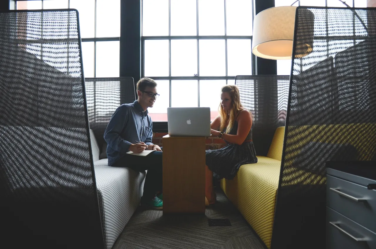 ​Why partner with industry-savvy Recruitment Agents?