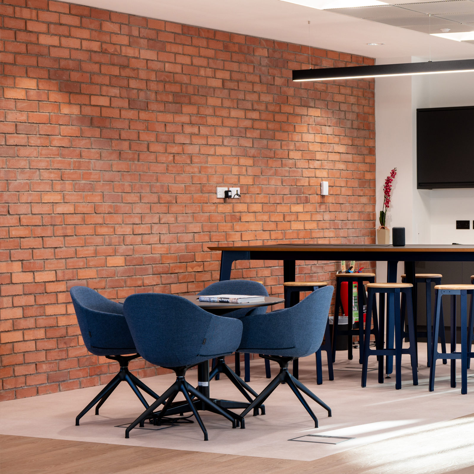D R Newitt Edinburgh Office work space