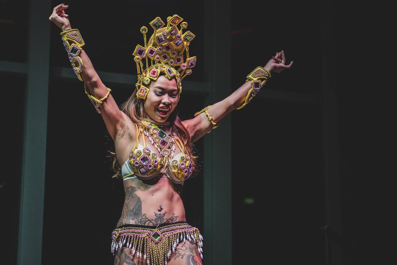 Brazilian dancer in green