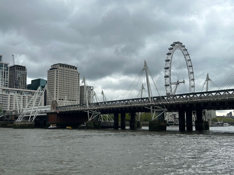  Hungerford Bridge Project
