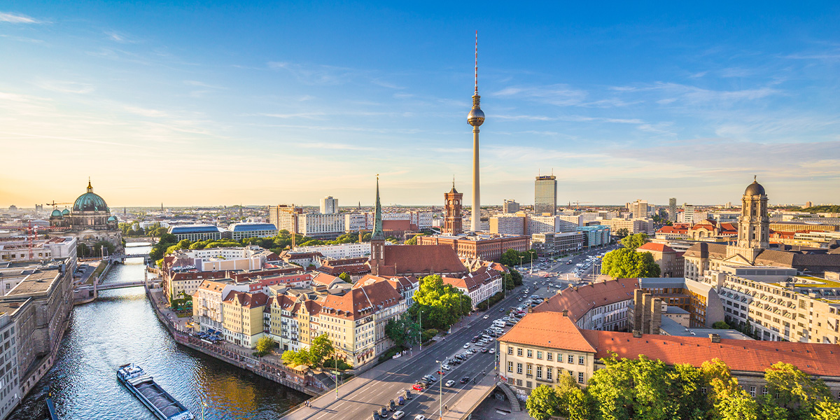 Apple Rosenthaler Straße opens Thursday, December 2, in Berlin - Apple