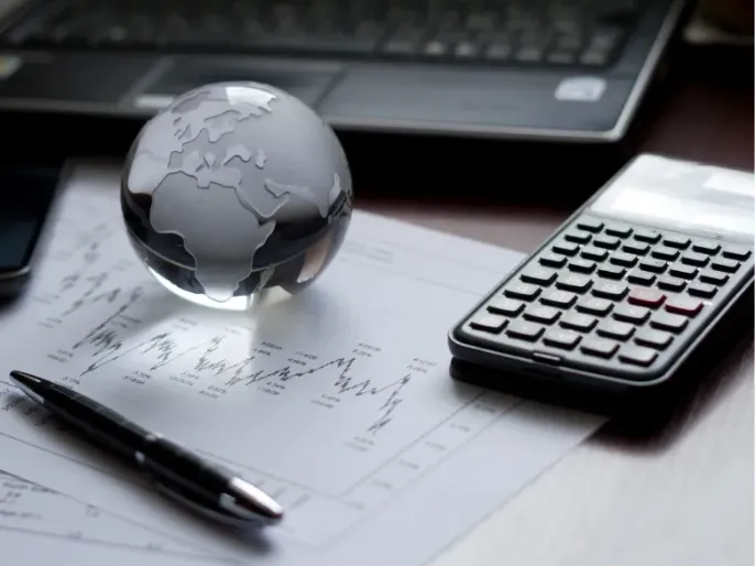 Finance Recruitment Consultant's Desk
