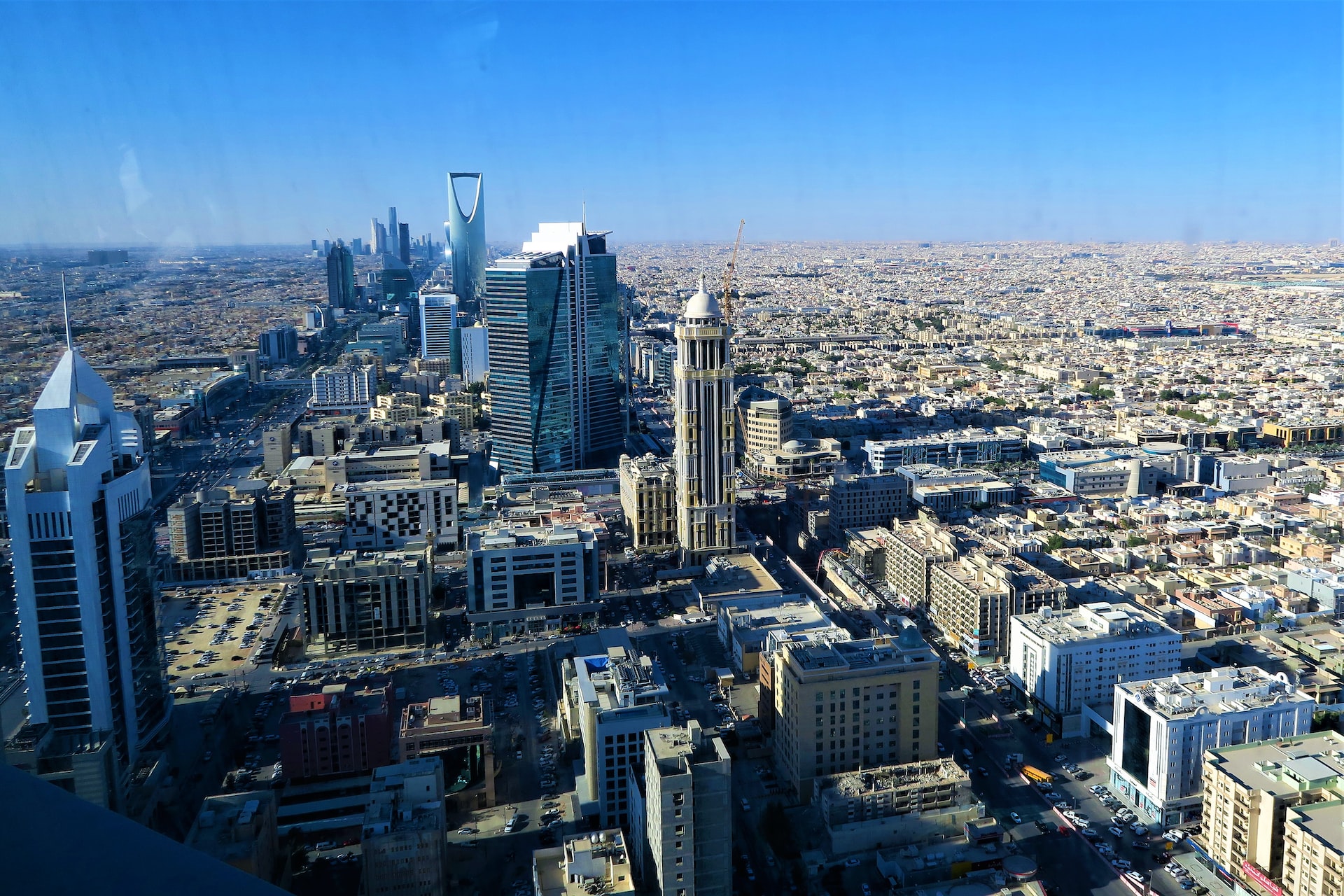How To Hire In Saudi Arabia