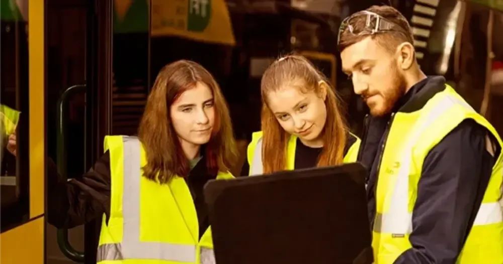 Apprenticeships & Internships