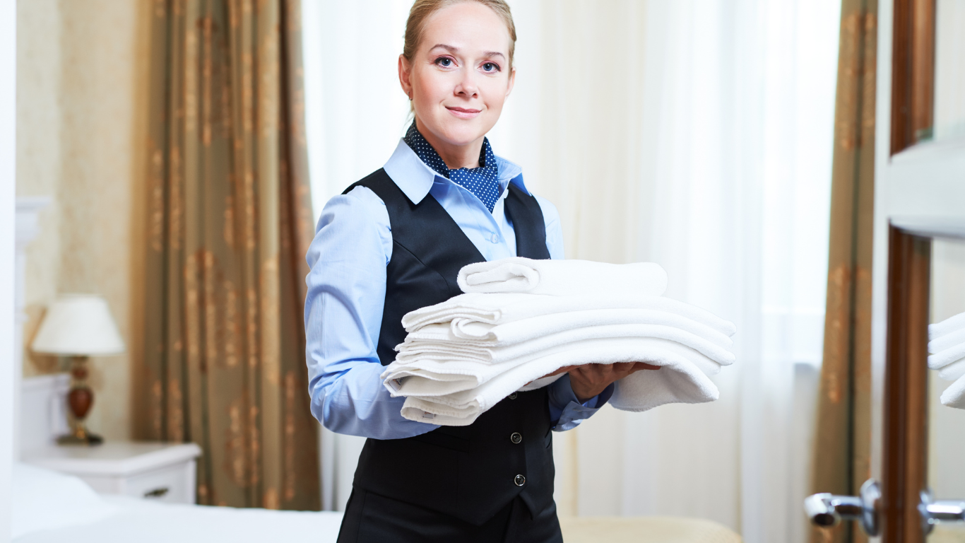 why-you-should-hire-a-temporary-housekeeper-for-christmas