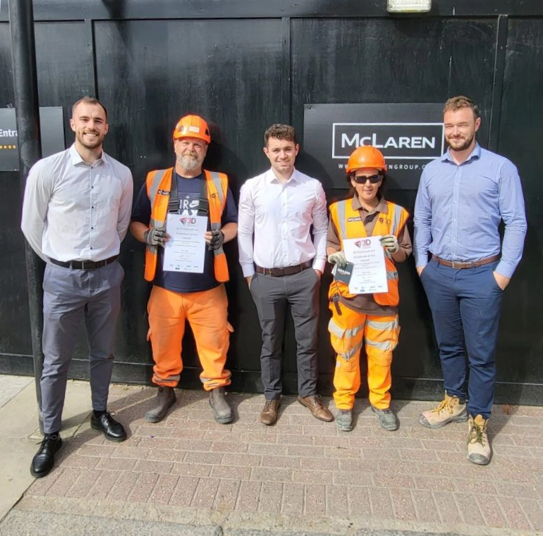 John and Maria with 3D’s Fionn and Oran, alongside Liam from McLaren at the site office