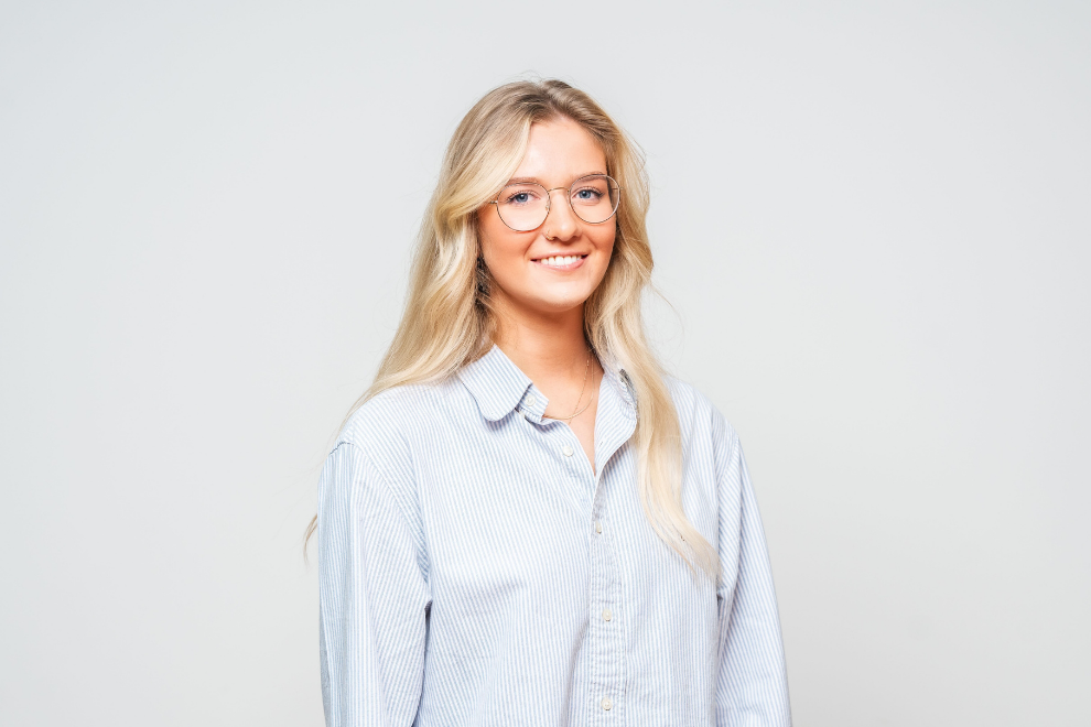  Katie Warden