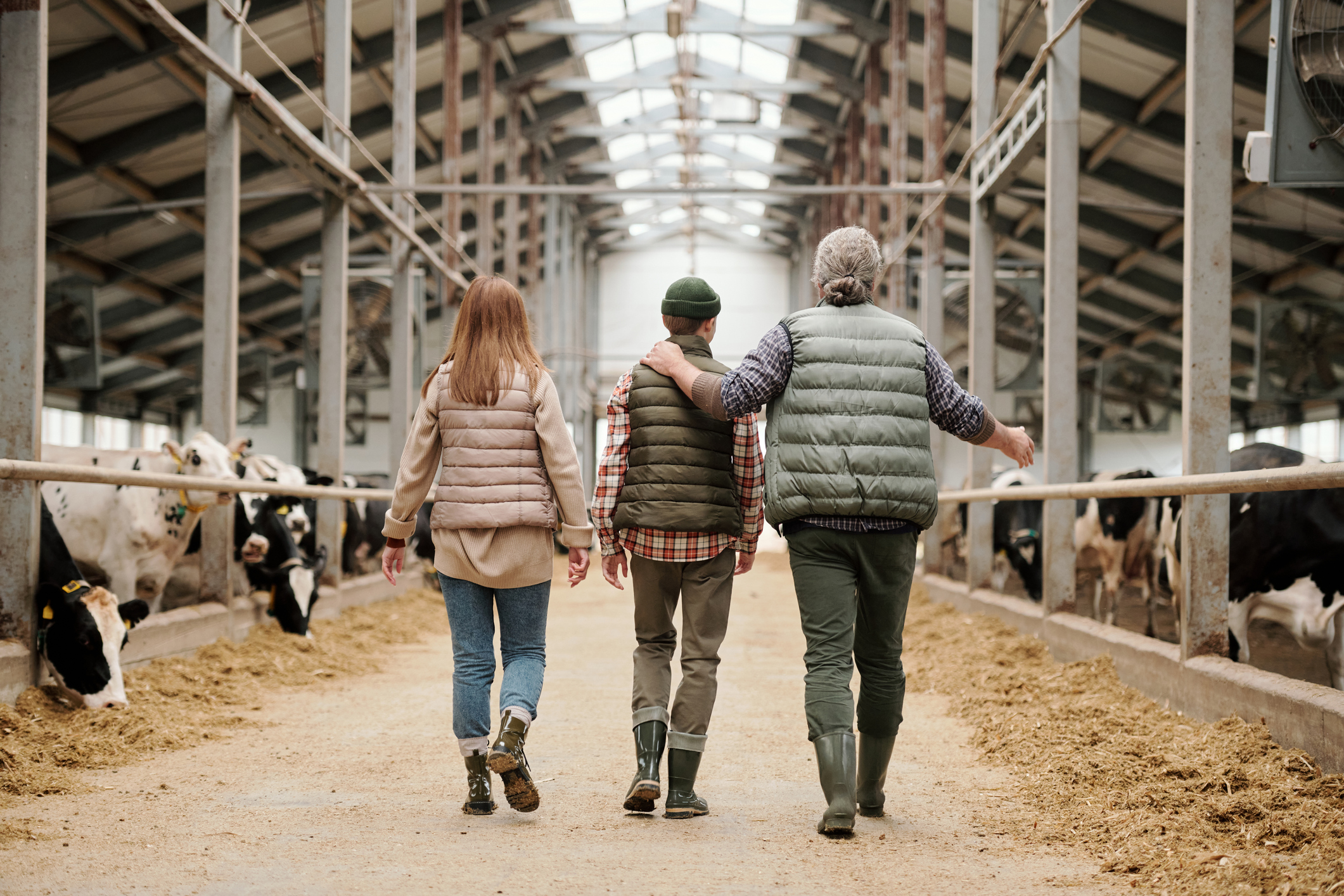 Women walking through a farm
