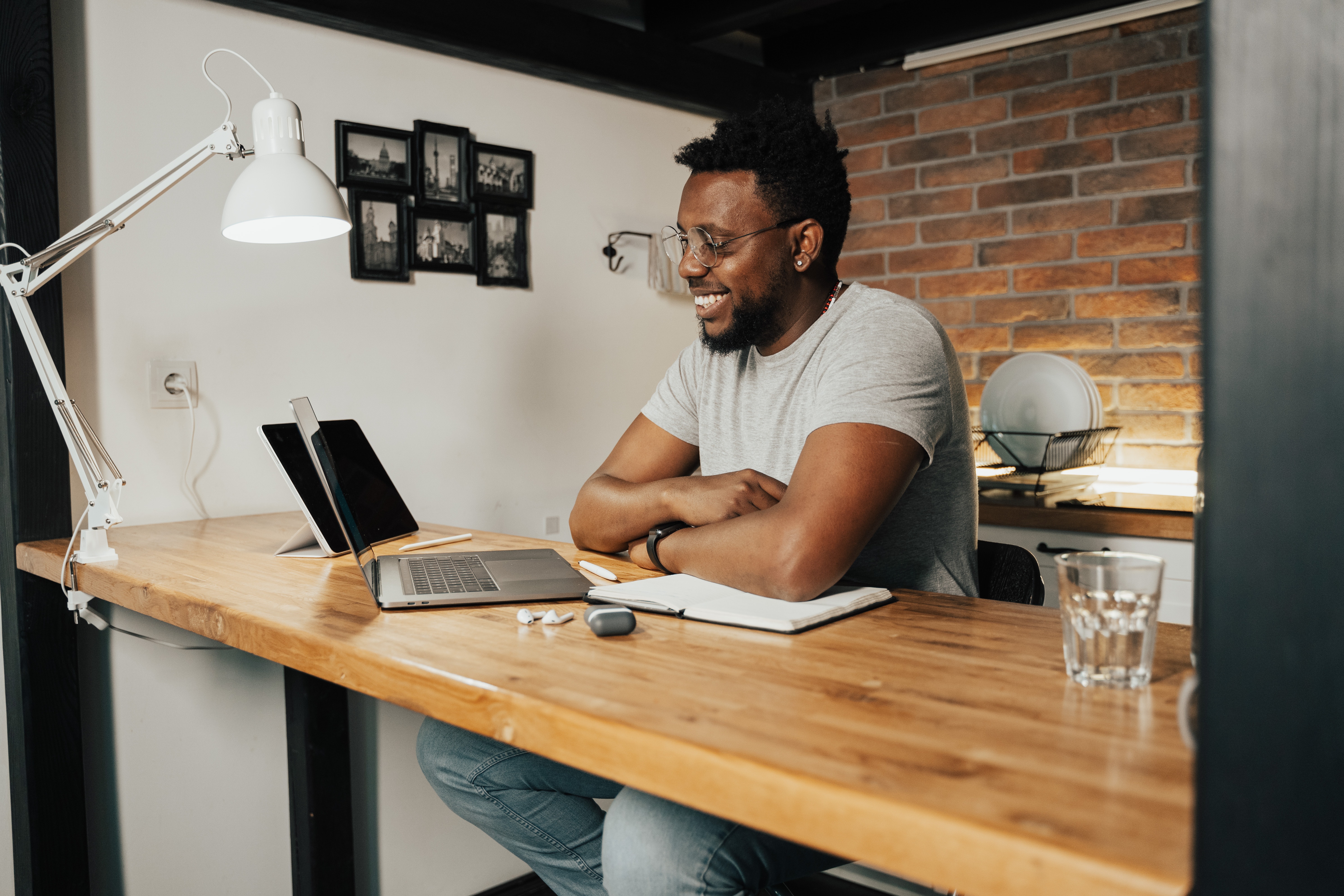 Hire UX Designer