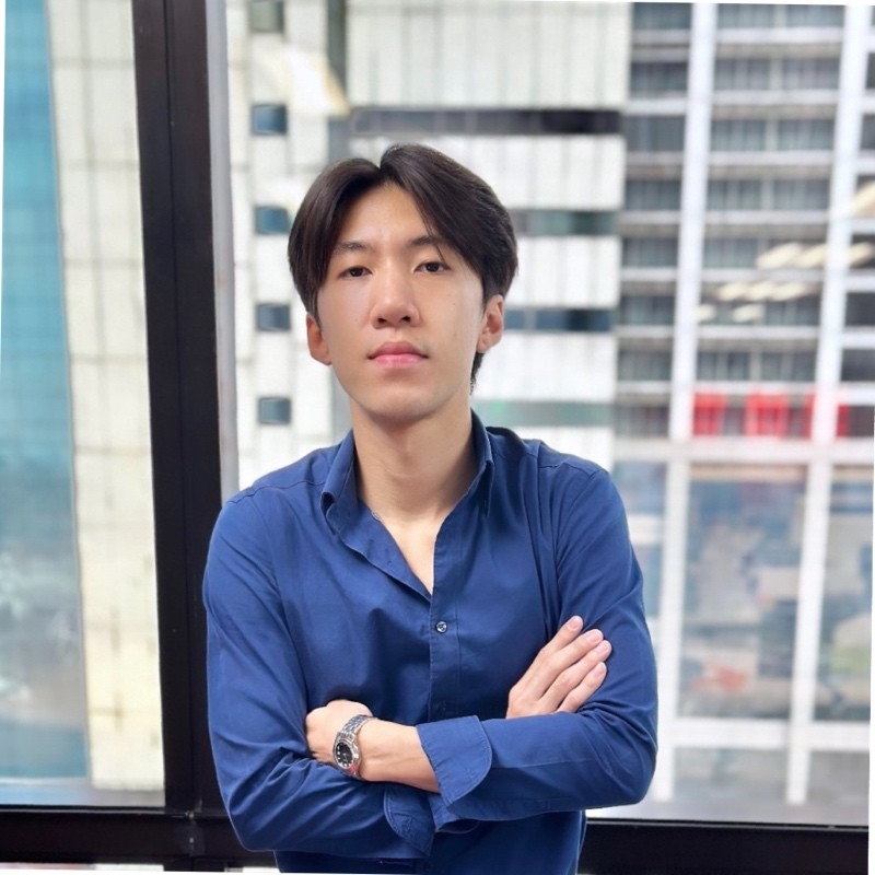 (Q) Prarinya Praphanongard