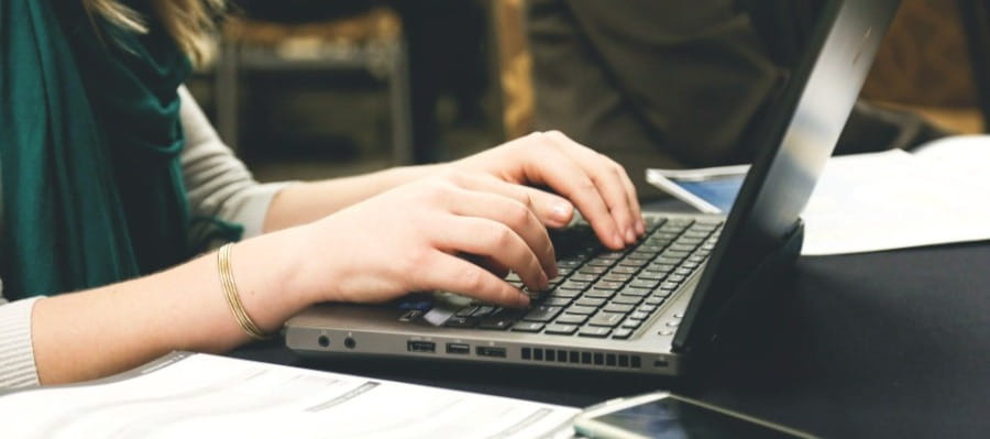 Blog Woman Working on Laptop