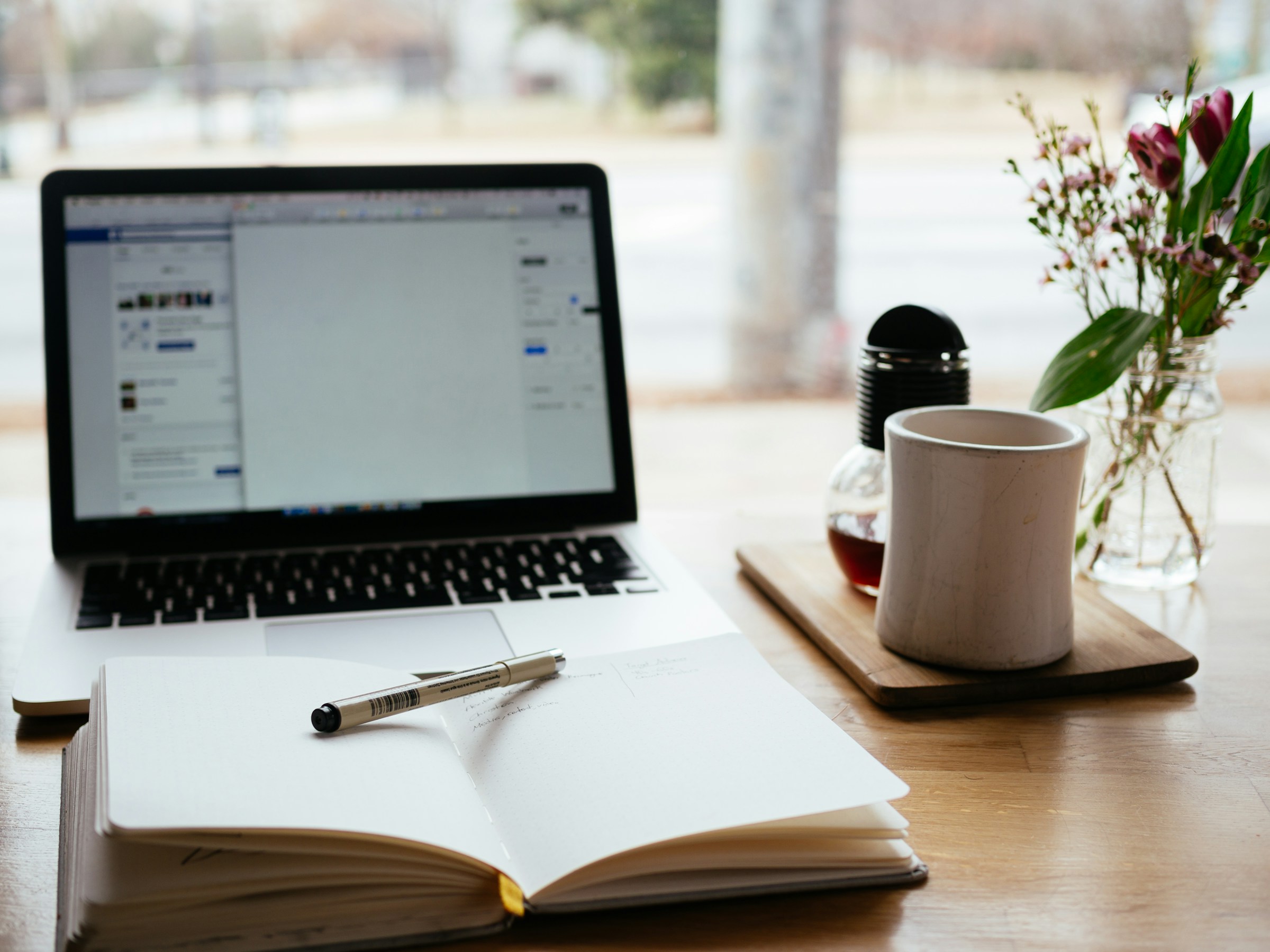 Visual guide illustrating the process of crafting a blog post, with tips for writing cover letters.