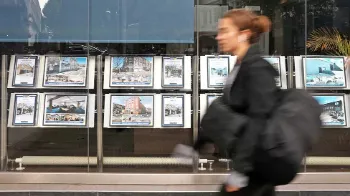 House prices see biggest annual fall since 2009