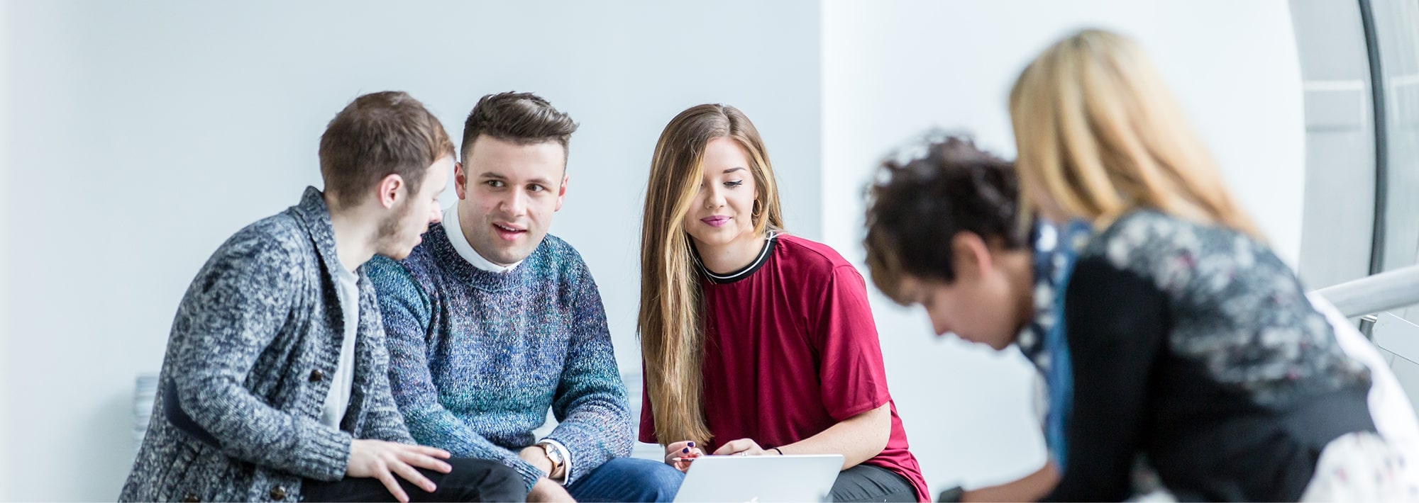 Banner Default Image