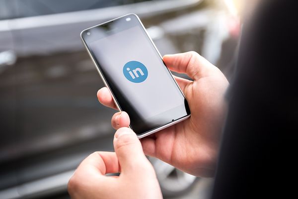 How to maximise your LinkedIn profile to land your next health and safety role image