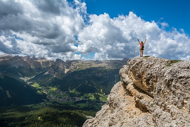 How to attract the best people - Mountaineers need mountains! 